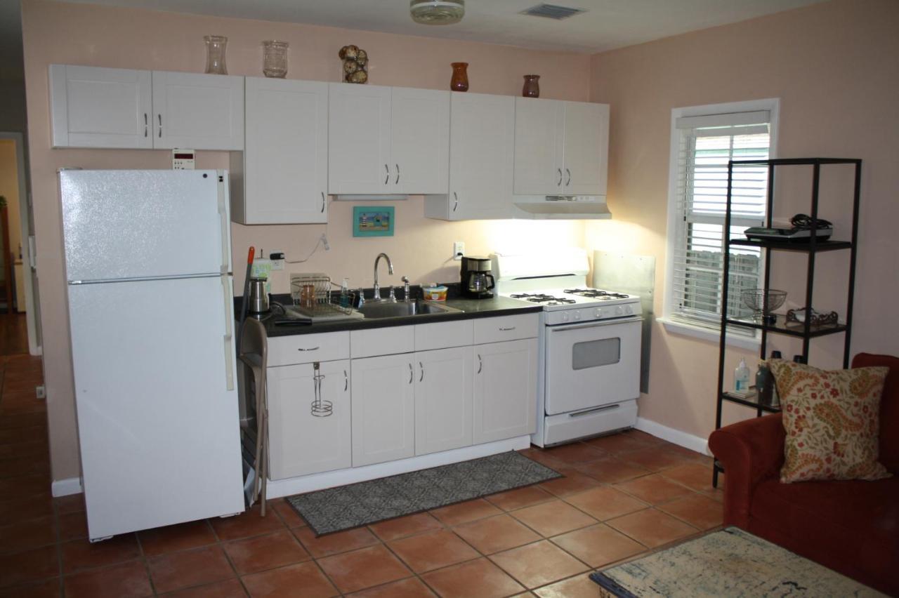 Key West Style Historic Home In Coconut Grove Florida, The Blue House Μαϊάμι Εξωτερικό φωτογραφία